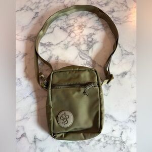 NWOT Baboon to the Moon Crossbody Sling - Crocodile
